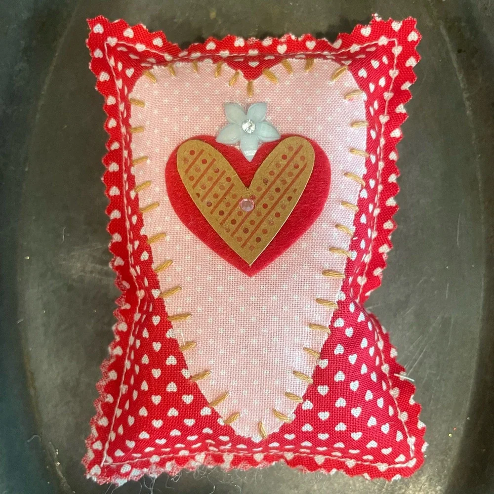 Valentine Heart Bowl Fillers New - Picture 6 of 6
